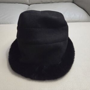 NWT - Anthropologie Women's Faux Fur Trimmed Faux Shearling Cloche Hat